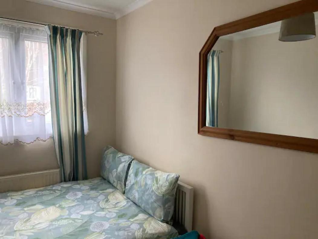 Eltar Hostle Hotel London Bagian luar foto